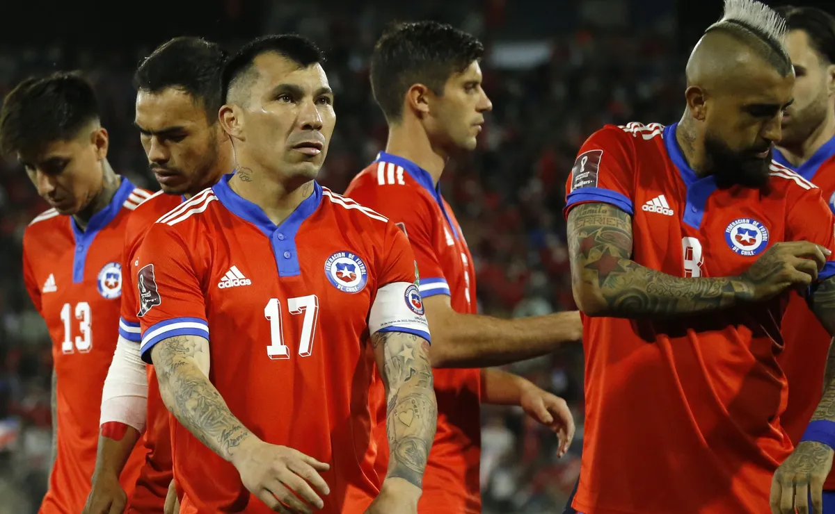 Gary Medel responde a Arturo Vidal sobre regreso a la Roja Gary Medel responde a Arturo Vidal sobre regreso a la Roja