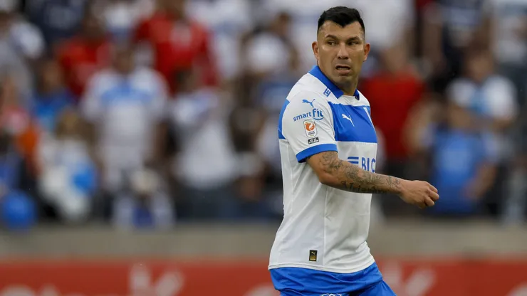 Gary Medel piensa seguir jugando en 2027.