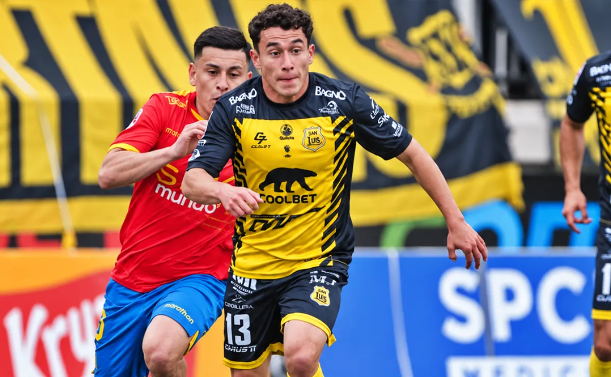 San Luis, único escolta de Cobreloa en Primera B San Luis, único escolta de Cobreloa en Primera B