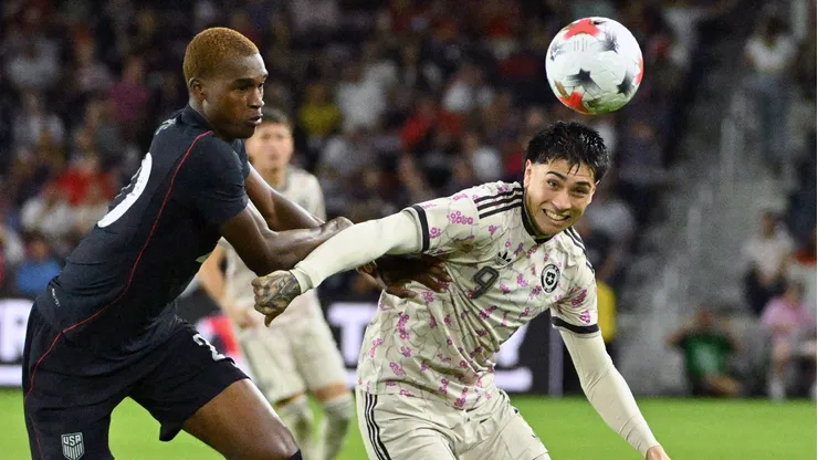 Maximiliano Gutiérrez sale del equipo titular de Chile.