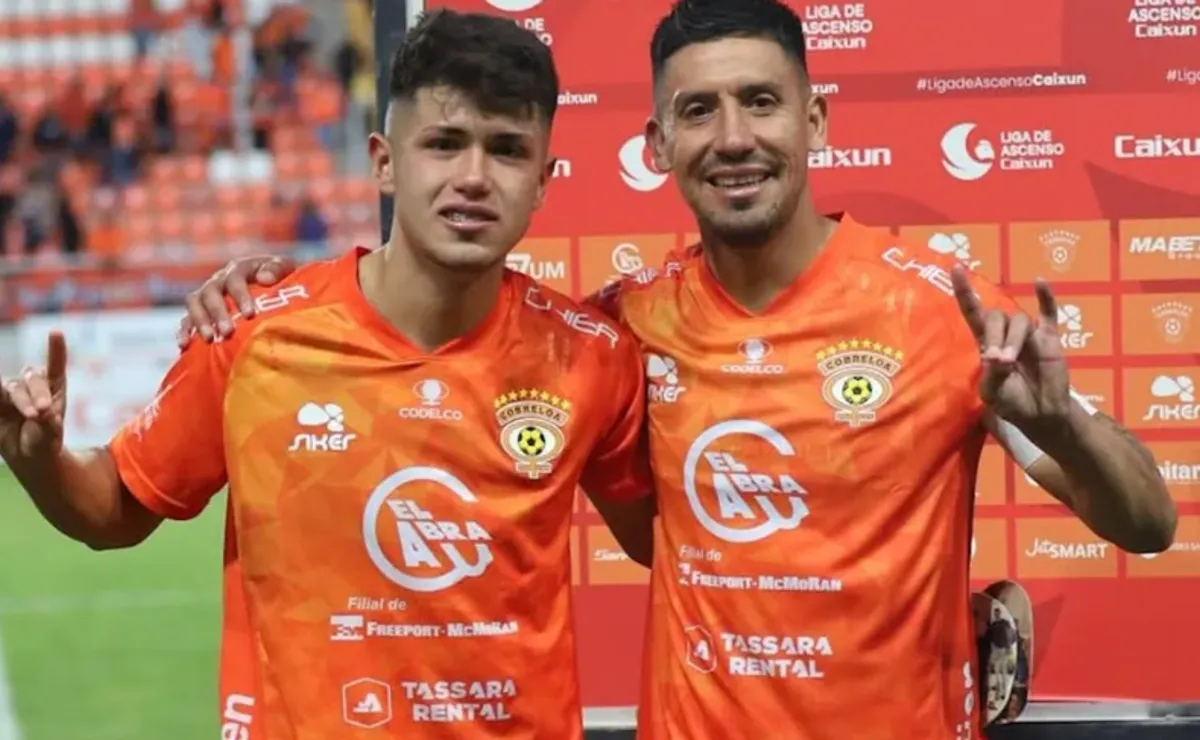 Capitán de Cobreloa envía saludo a su hijo y compañero en líder de Primera B