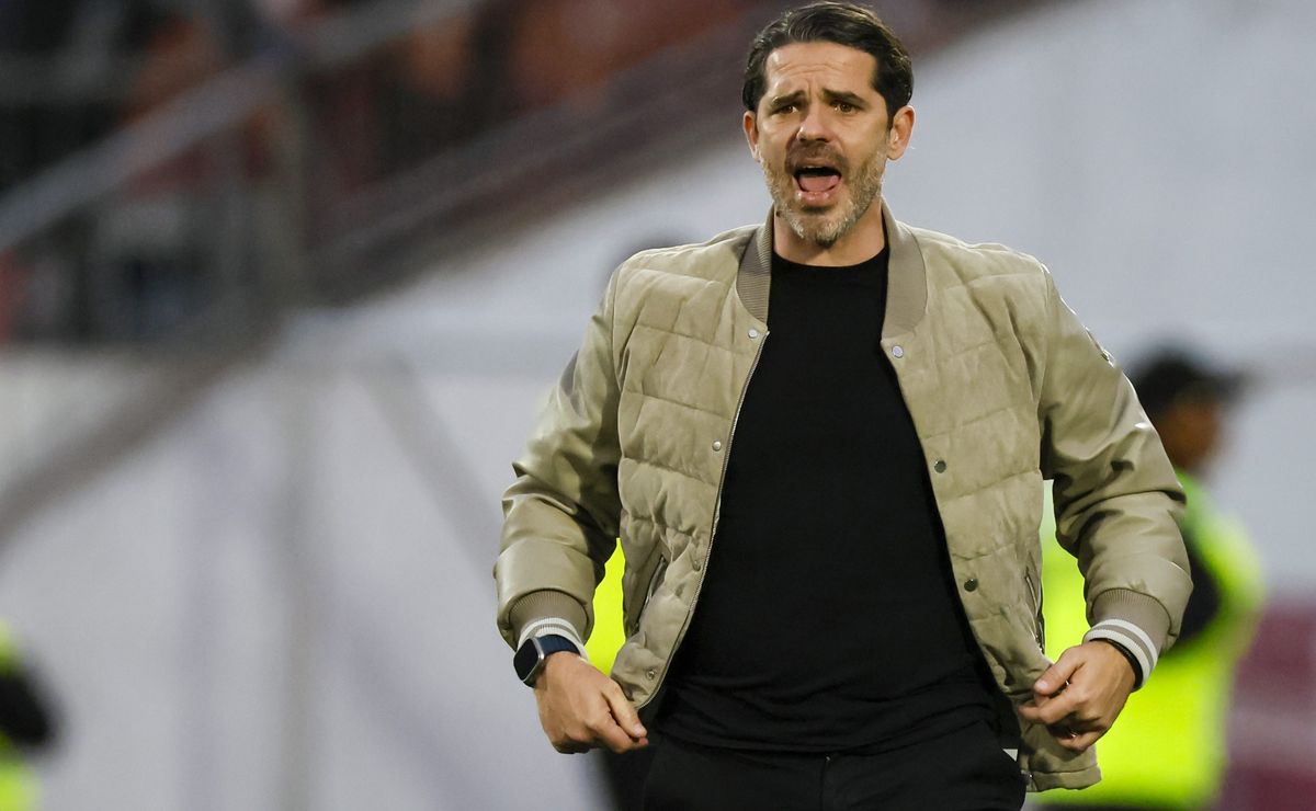 Fernando Gago no se complica por la incertidumbre en la localía de la U ante Ñublense: “No modifica”