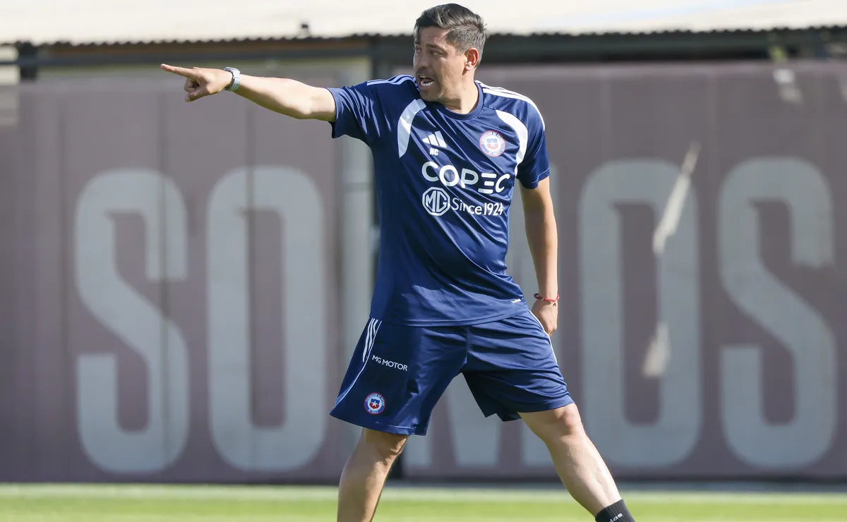 Nicolás Córdova se pronuncia sobre la salida de Marcelino Núñez en la Roja Nicolás Córdova se pronuncia sobre la salida de Marcelino Núñez en la Roja