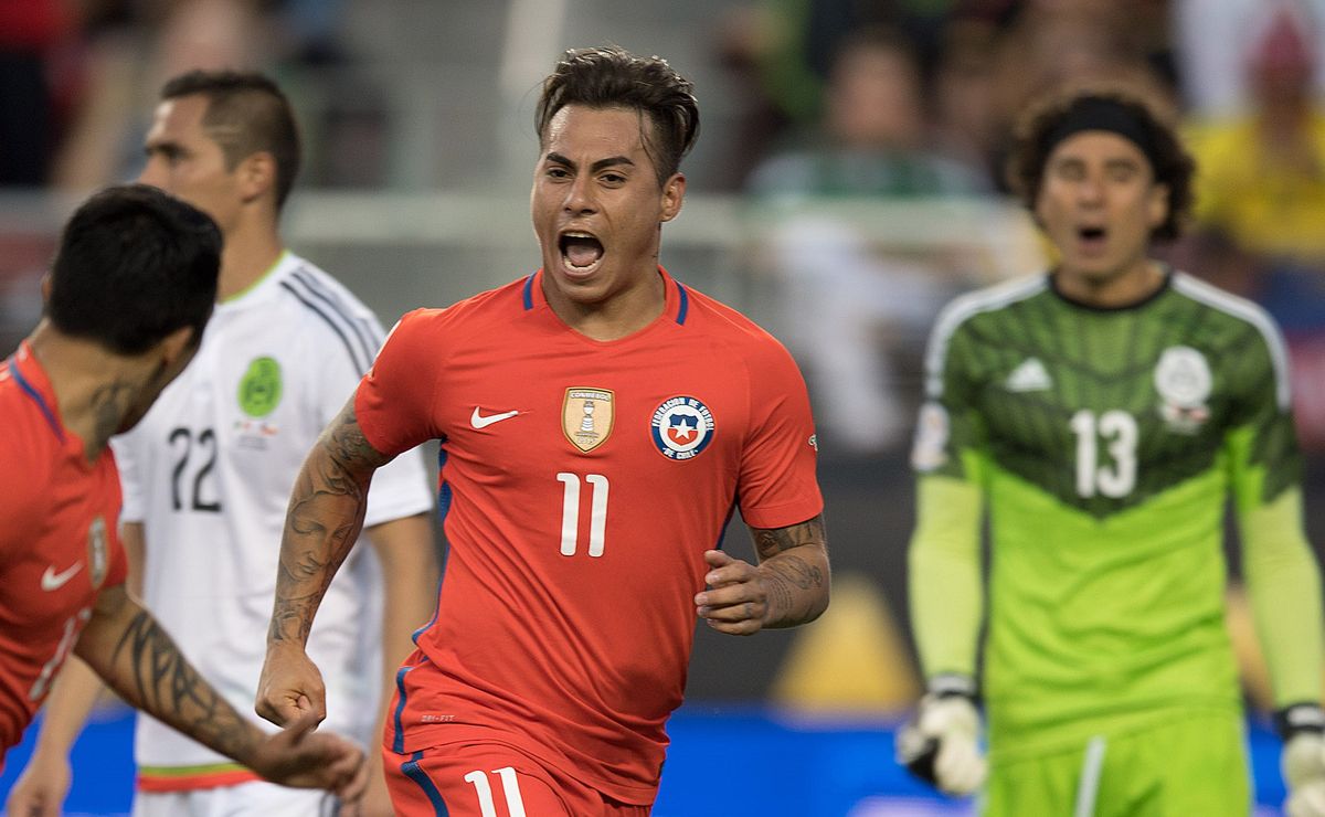 Guillermo Ochoa recibe homenaje en amistoso México-Chile tras su retiro internacional