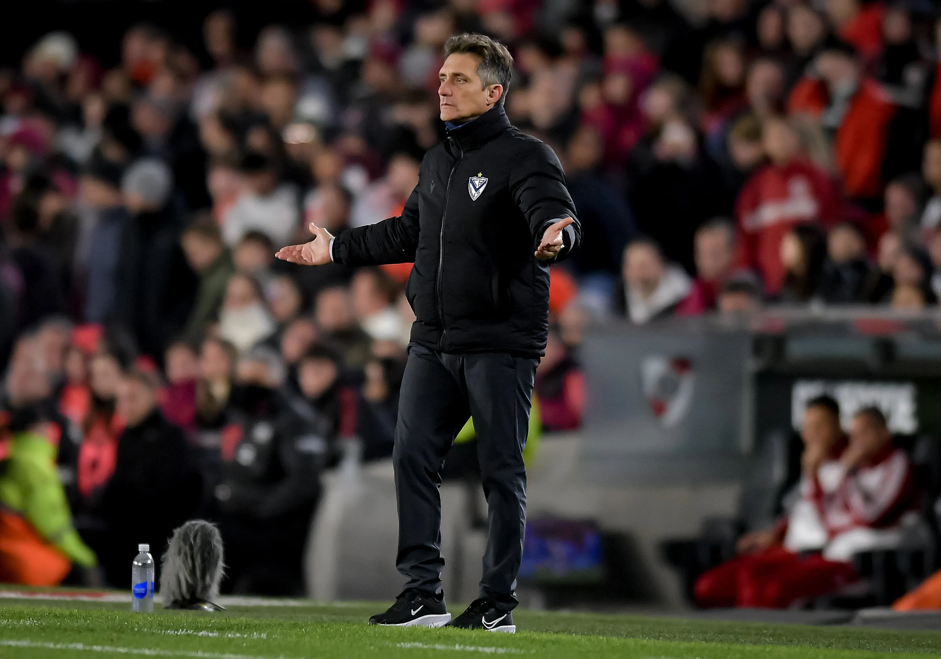 Guillermo Barros Schelotto sufrió mucho por problemas físicos en el duelo ante el Calamar. (Marcelo Endelli/Getty Images).