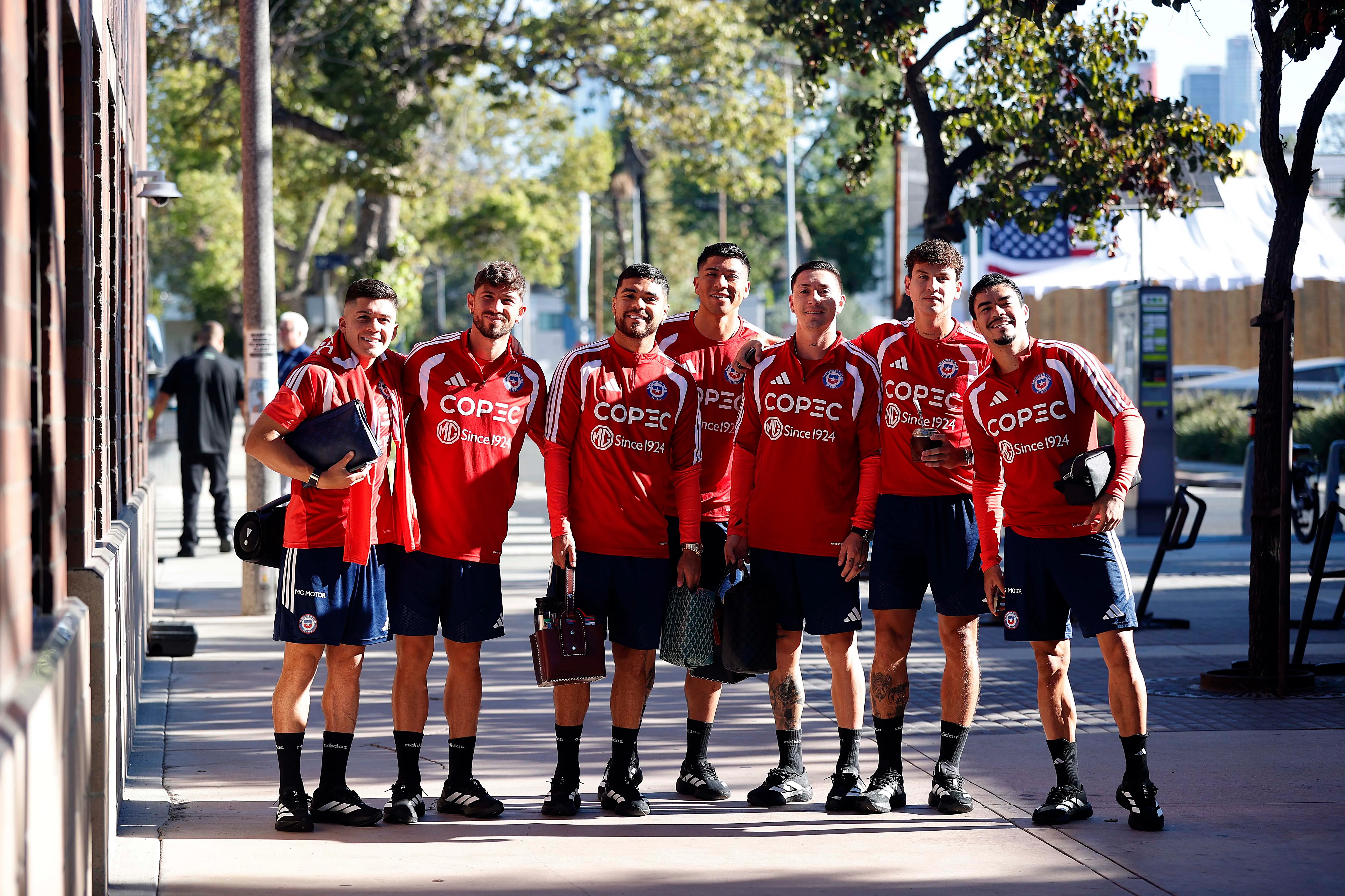 Chile de paseo en Los Ángeles, en la previa del duelo ante México