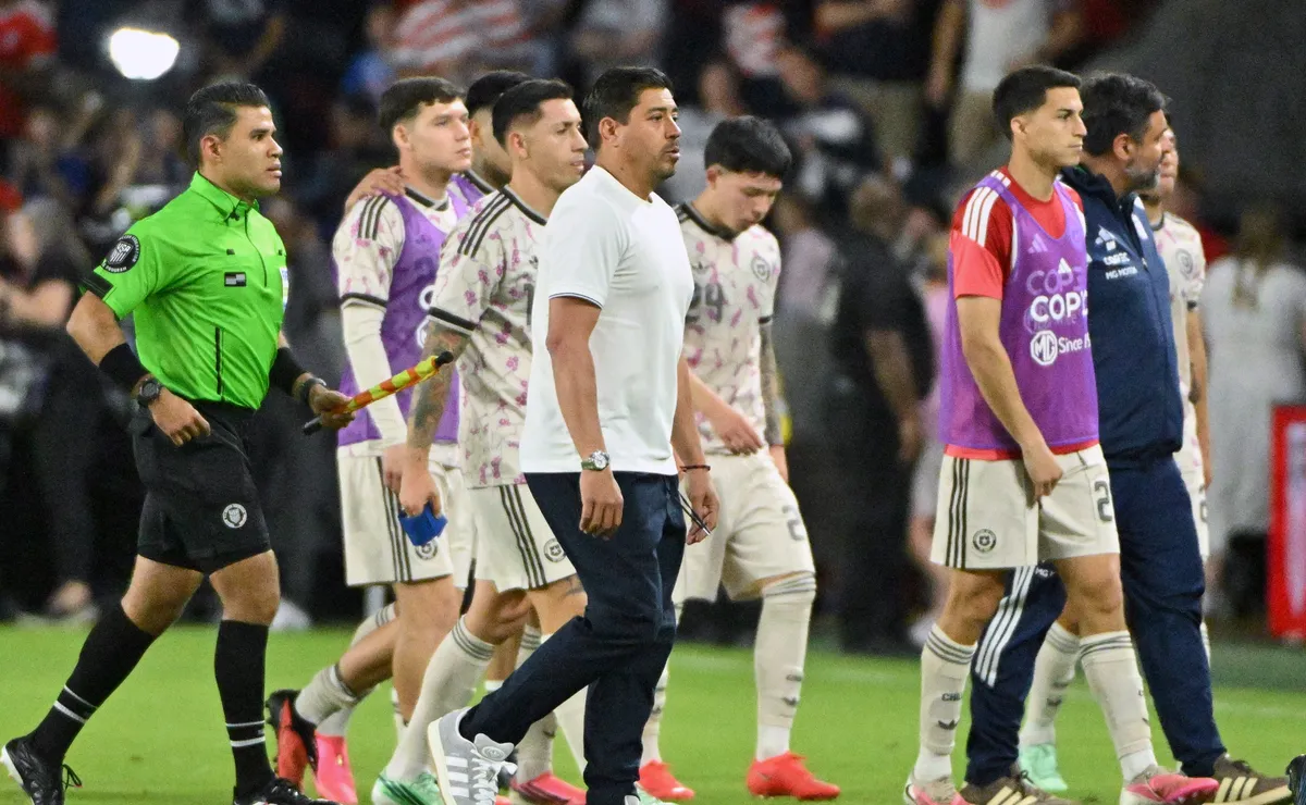 Lista de entrenadores argentinos para DT de Chile Lista de entrenadores argentinos para DT de Chile