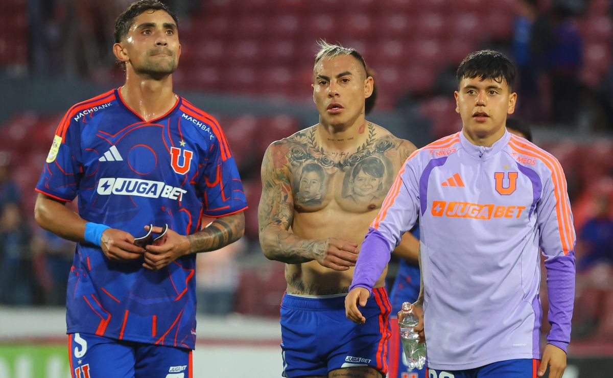 U de Chile y la Roja miran con terror la cancha del Estadio Nacional tras los shows de BTS