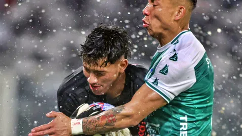 La lluvia que cayó en el Monumental fue demasiado para que se siguiera jugando.