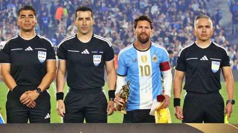 Fernando Vejar arbitró el último partido de Messi en Argentina.