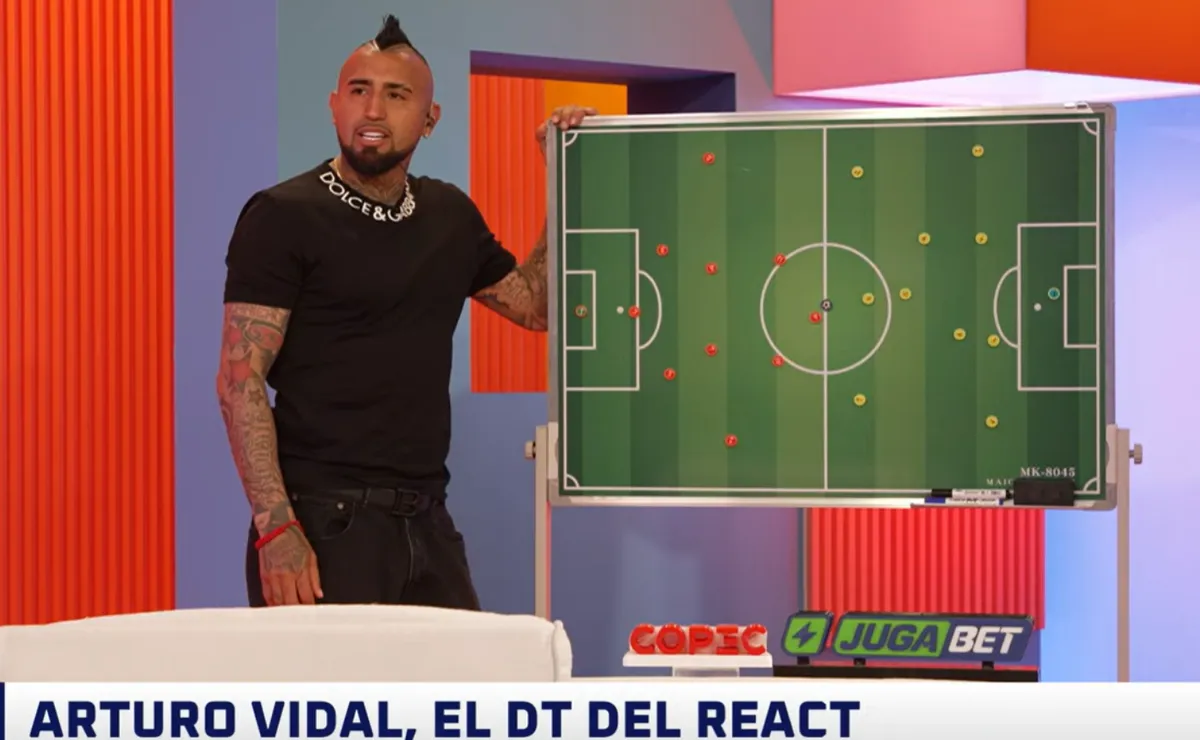 Arturo Vidal analiza a la Roja con estilo Bonvallet Arturo Vidal analiza a la Roja con estilo Bonvallet