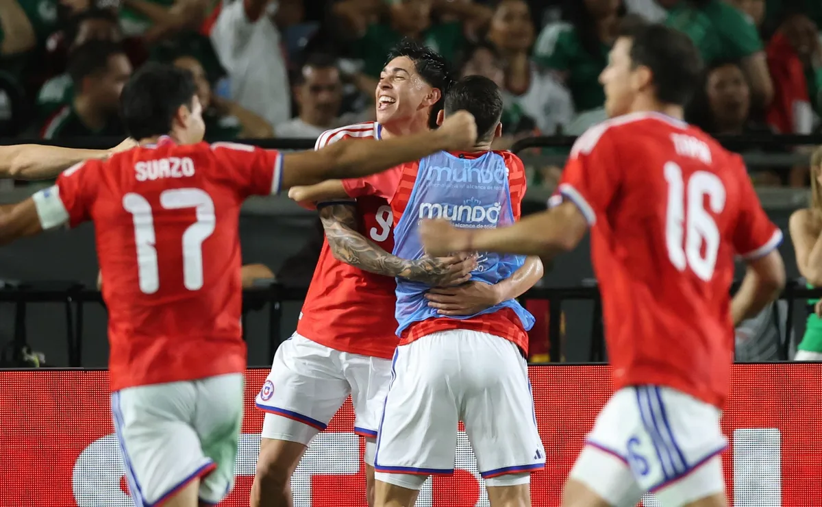Iván Zamorano elogia a Maxi Gutiérrez como figura destacada de la selección chilena