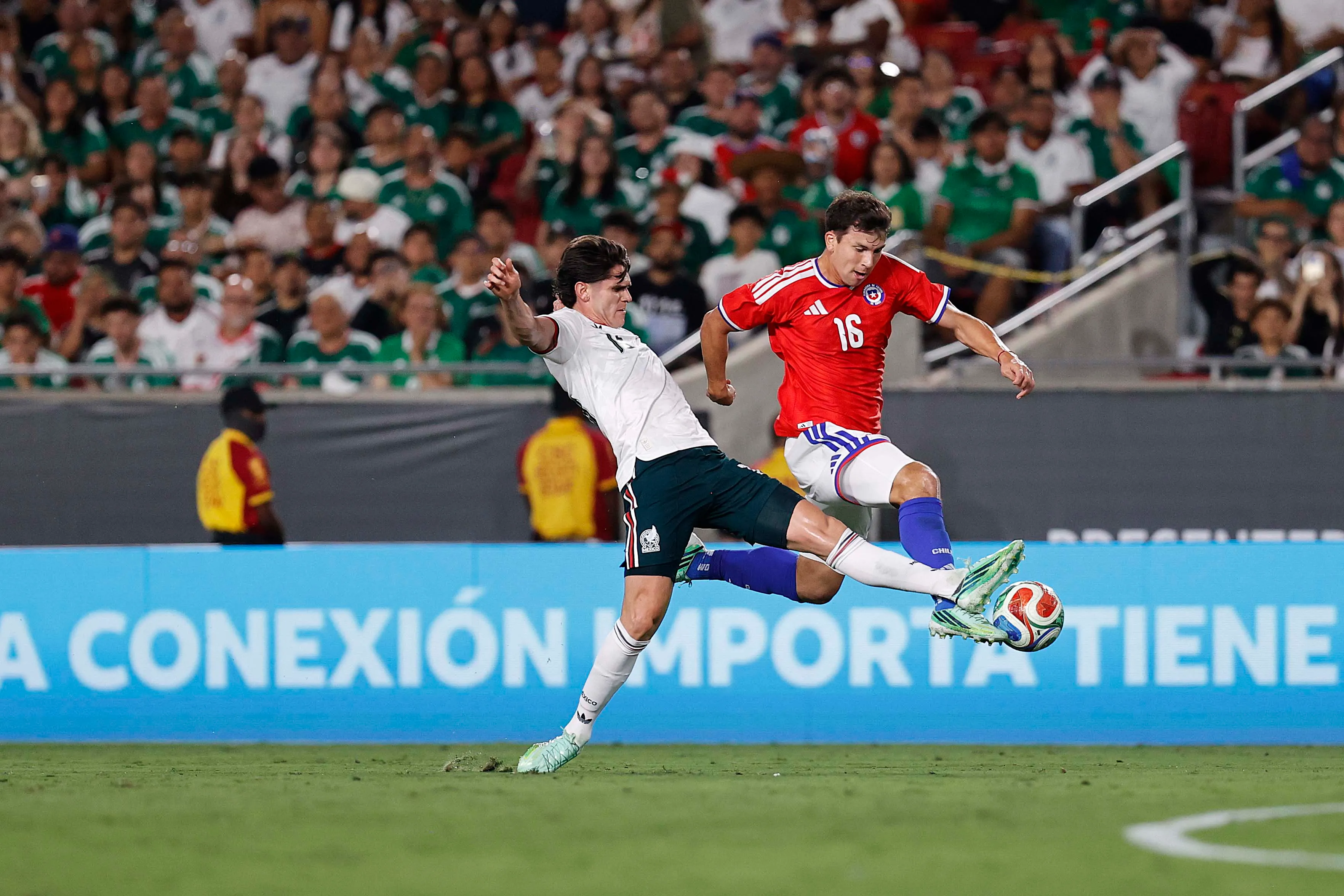 Chile le ganó 2-0 a México