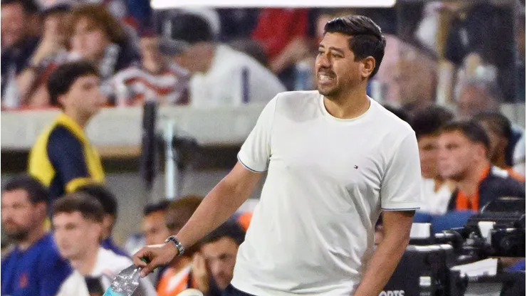 Nicolás Córdova durante la gira de Chile por América del Norte.