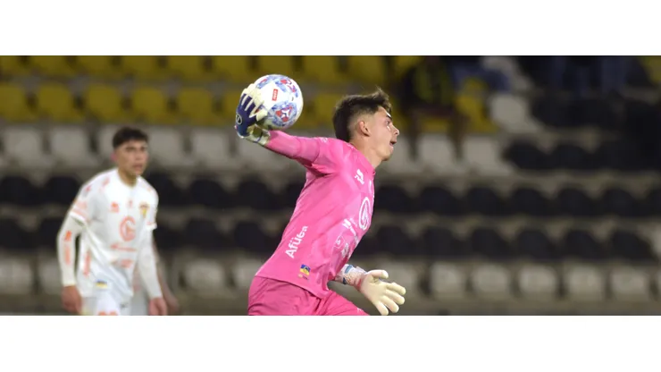 Hugo Araya da vuelta la página y se mentaliza en el ascenso de Cobreloa