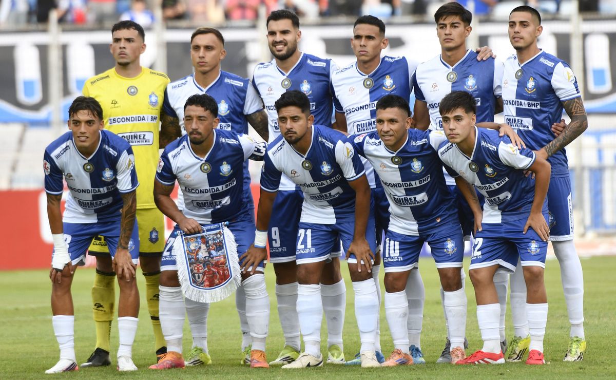 “Hasta las esposas están comprometidas”: La curiosa confesión del DT de Antofagasta tras triunfo ante la U por Copa Chile