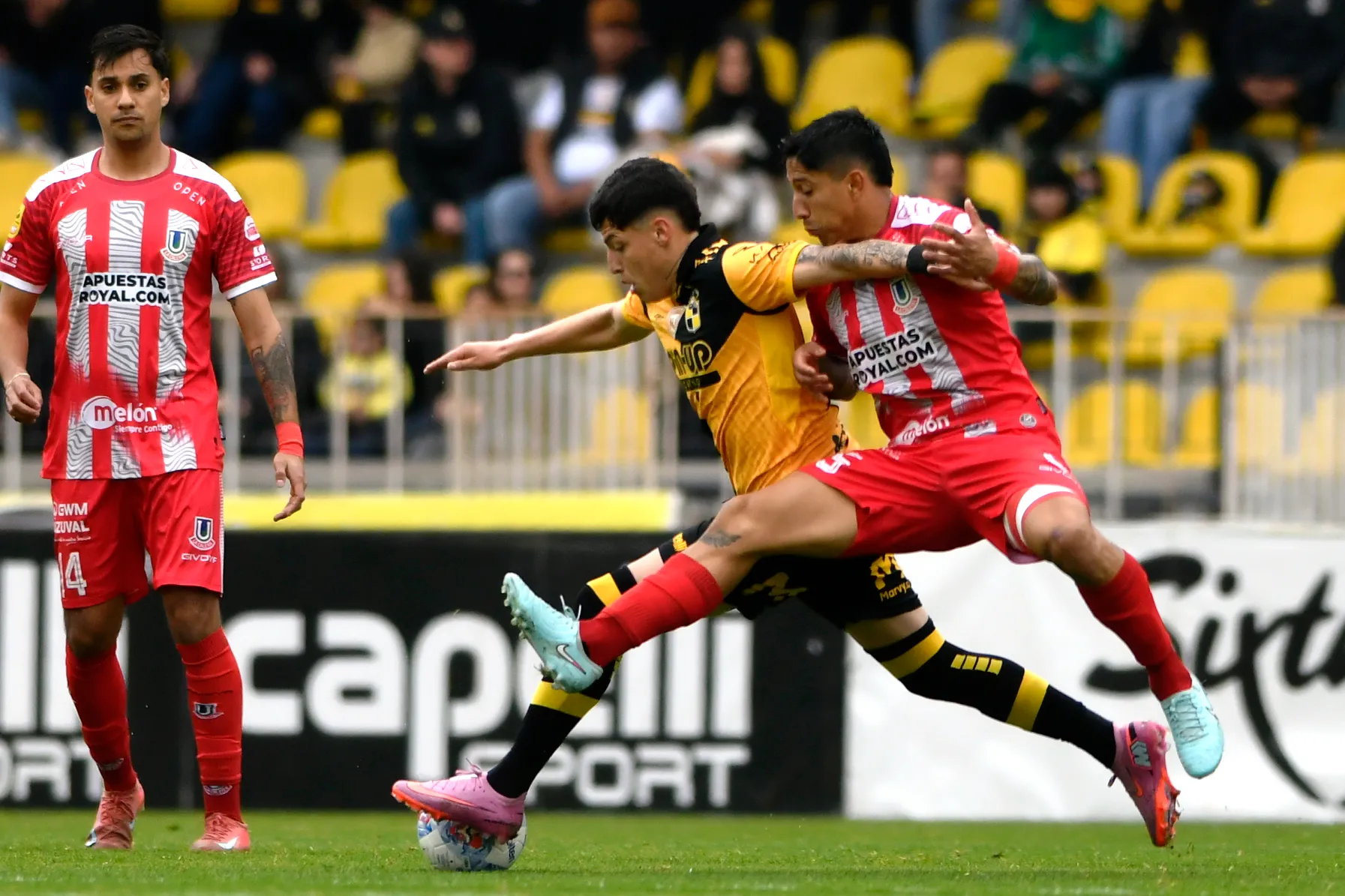 Cementeros y piratas se verán las caras en los cuartos de final de la Copa Chile 2026. | Foto: Photosport.
