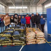 Entregan mil kilos de alimentos para mascotas afectadas por el aluvión