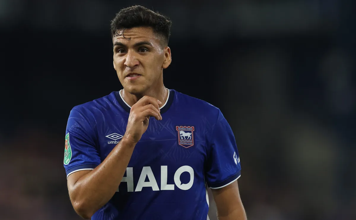 Jorge Coke Contreras analiza marginación de Marcelino Núñez en Premier League Jorge Coke Contreras analiza marginación de Marcelino Núñez en Premier League