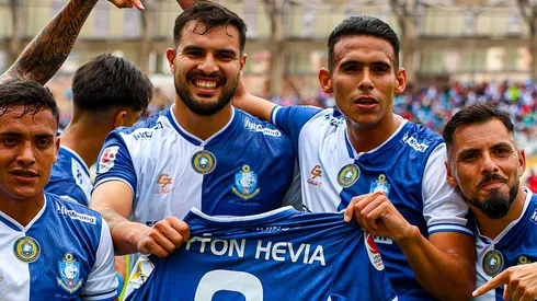Antofagasta le dedicó triunfo a Seba Leyton que enfrenta complicada lesión