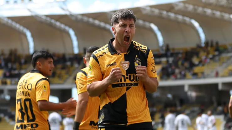 Coquimbo pulverizó a Colo Colo en el Sánchez Rumoroso