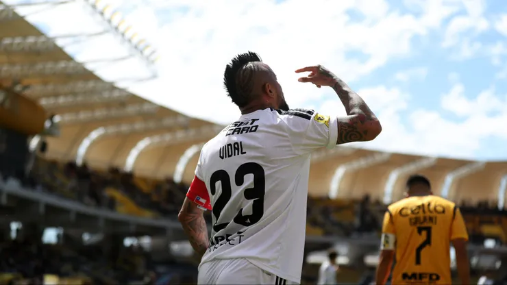 Arturo Vidal anotó de linda manera ante Coquimbo Unido.