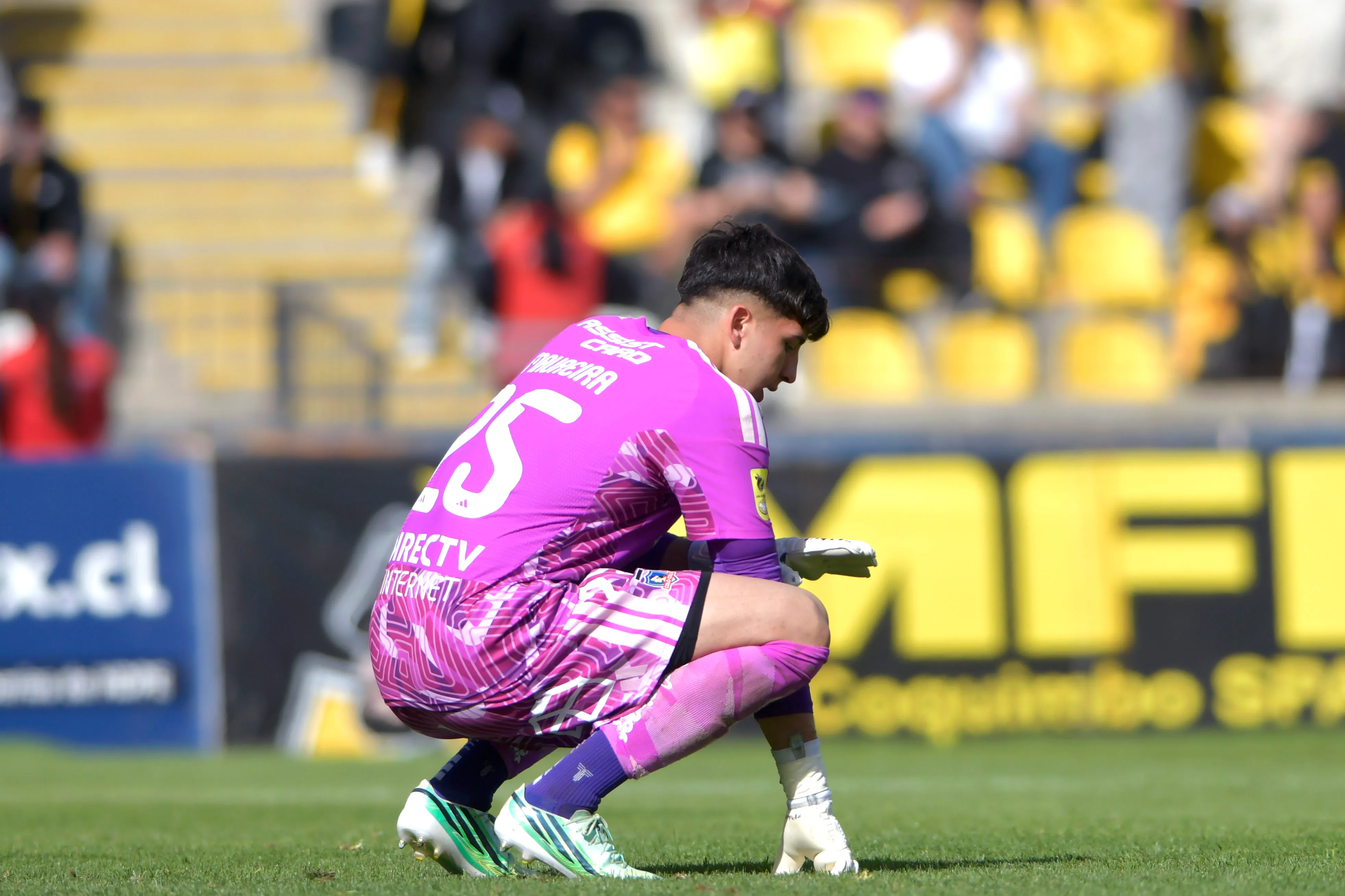 Gabriel Maureira se ganó críticas en la goleada de Colo Colo ante Coquimbo. Foto: Alejandro Pizarro Ubilla/Photosport