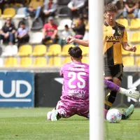 Johnny Herrera se ríe de Maureira en la goleada de Colo Colo