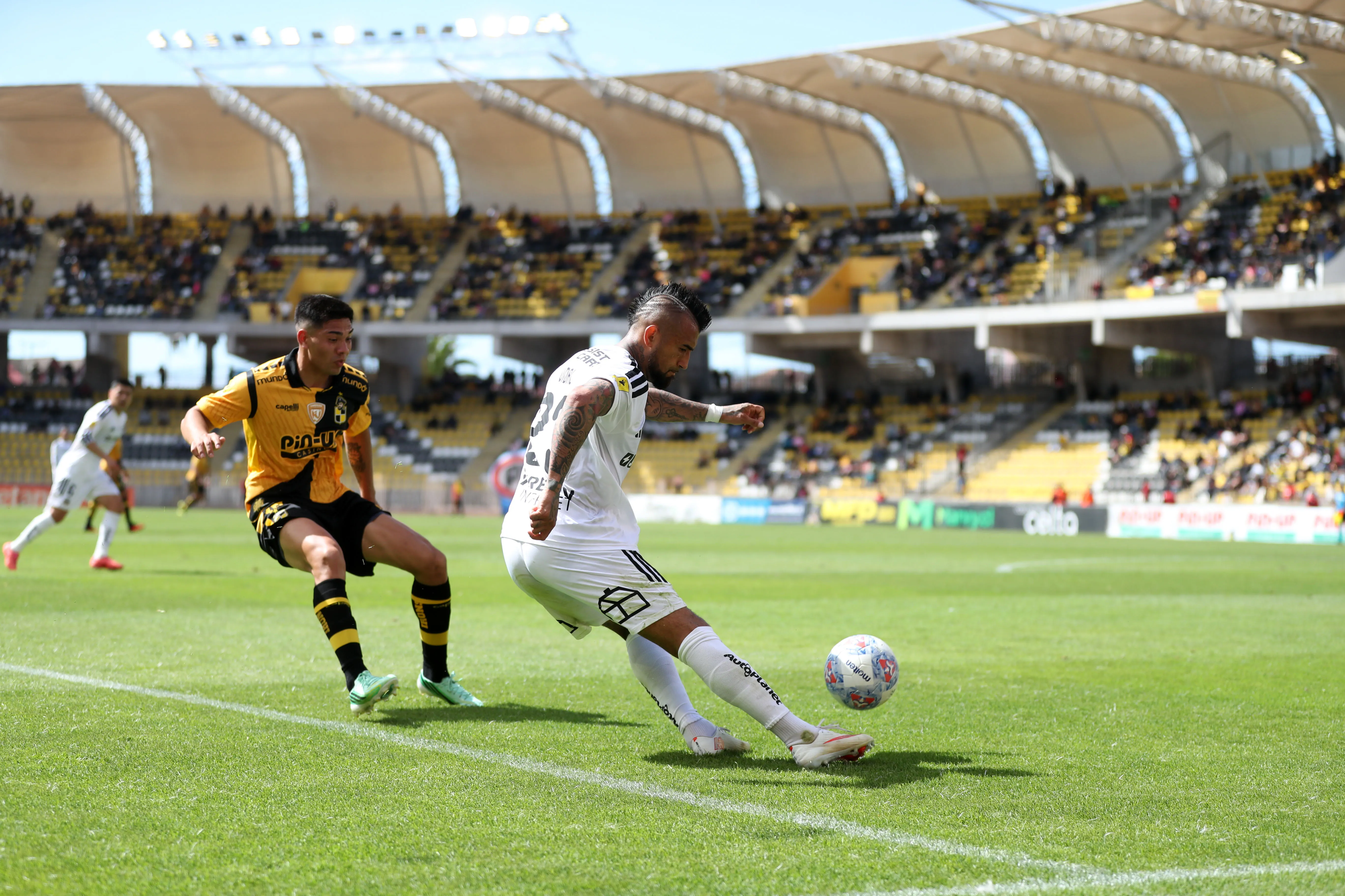 Arturo Vidal es criticado en Colo Colo. Foto: Hernán Contreras/Photosport