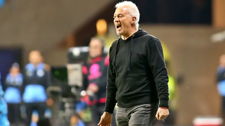 Ivo Basay más cerca de lograr el milagro con Rangers en Primera B.