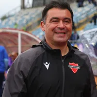 Tras ser goleado por la U: Ñublense anuncia salida de JJ Ribera