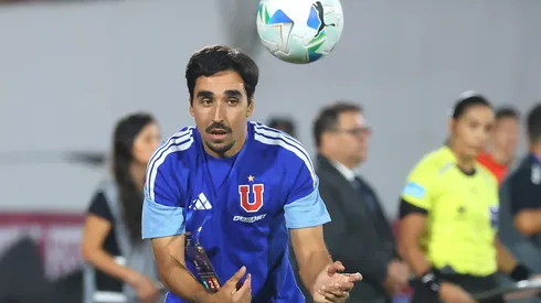 Meneghini entrenó sin mayor éxito a la U este año, pero puede ser clave para que pelee el título