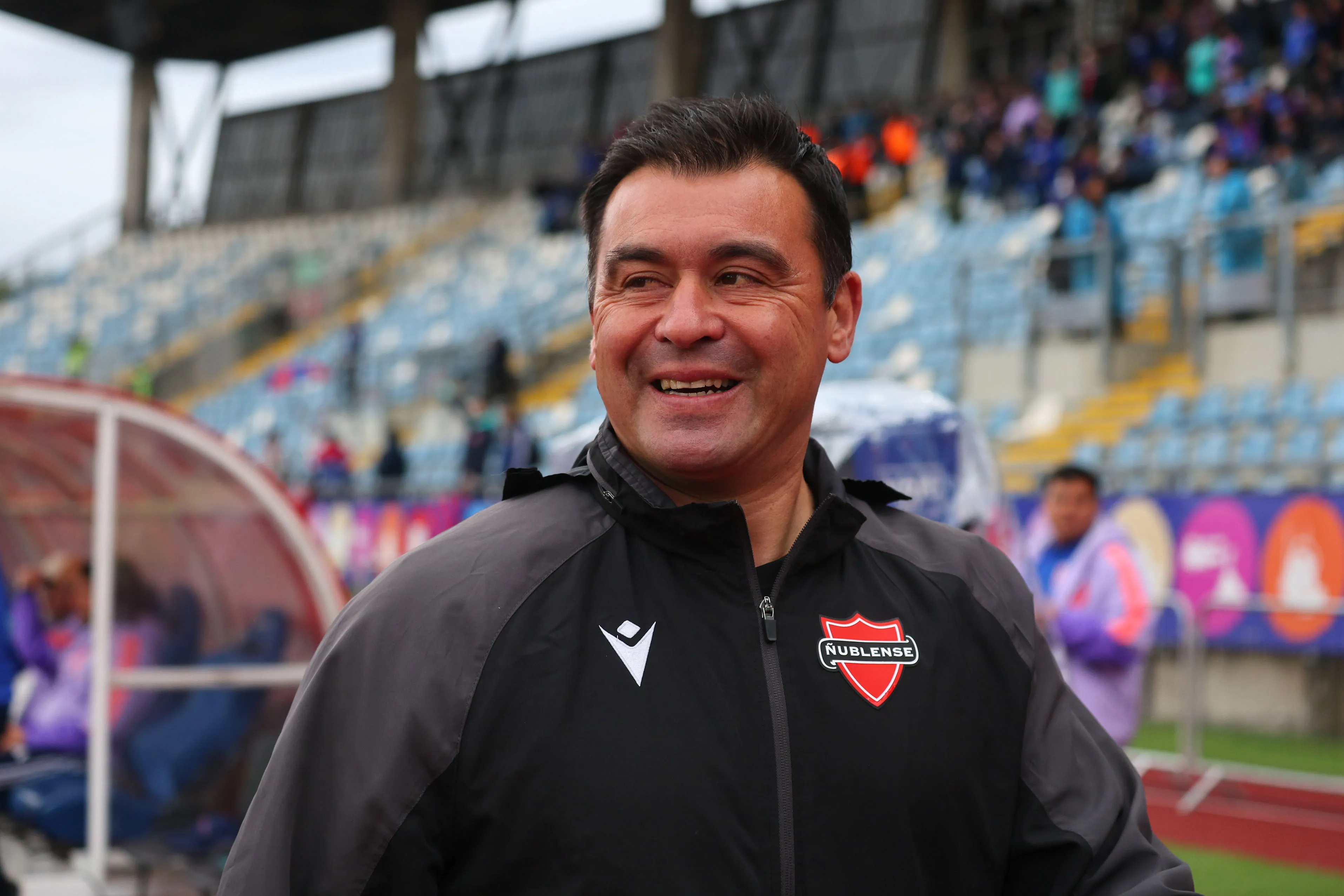 Juan José Ribera dirigió a Ñublense en 40 encuentros, donde logró 18 victorias, 11 empates y 11 derrotas. | Foto: Photosport.