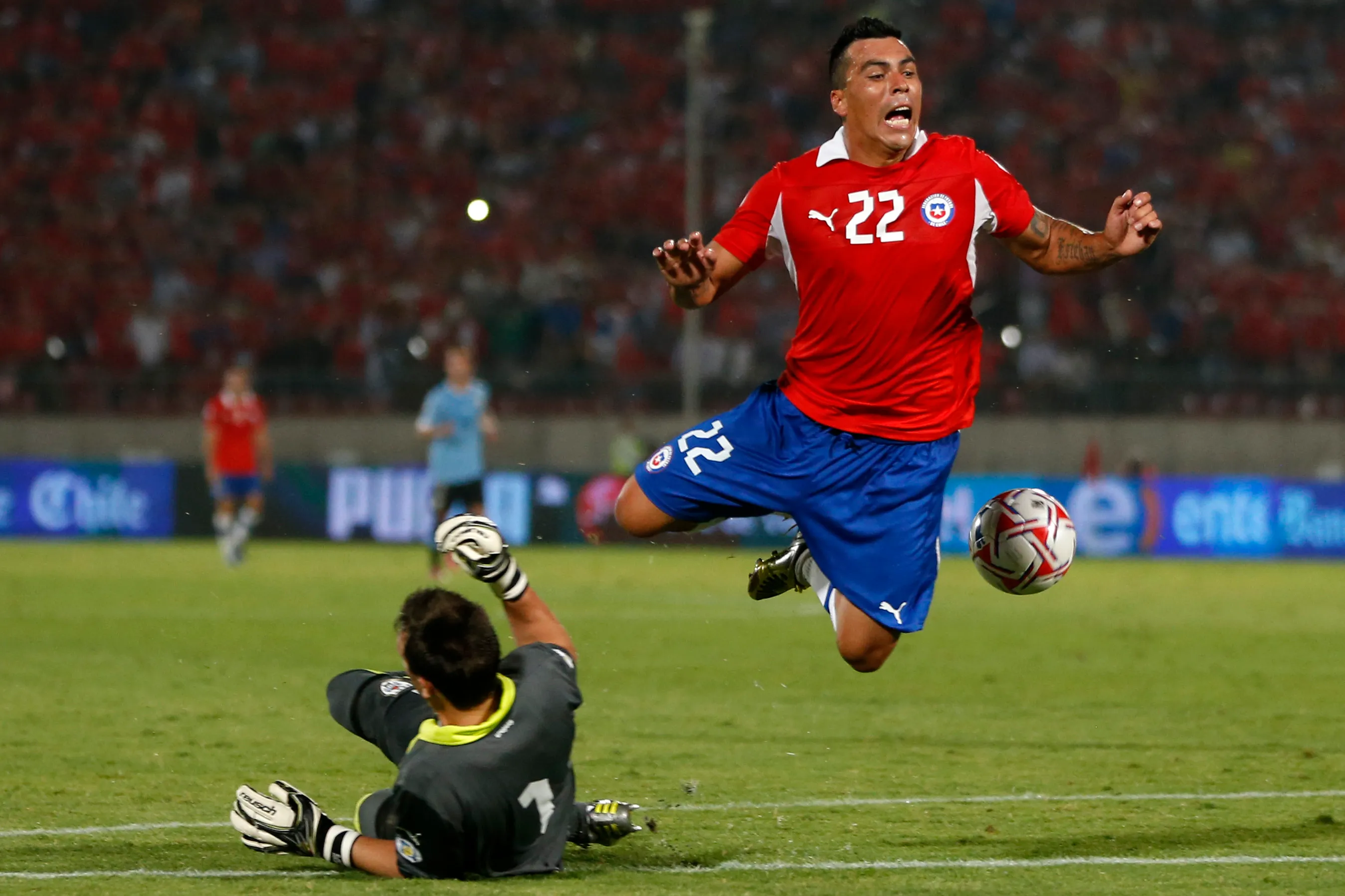Paredes no quiere saber nada con Jorge Sampaoli. Imagen: Photosport