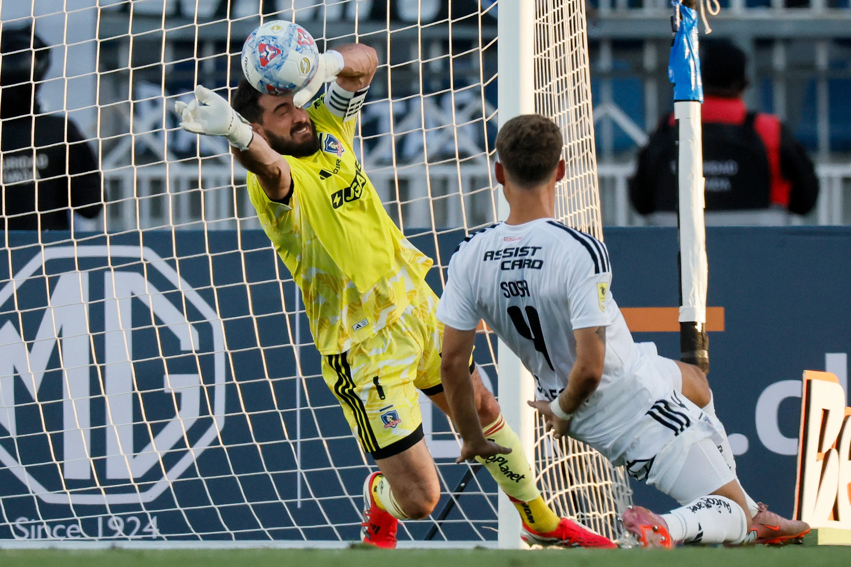 Fernando de Paul no juega desde abril, cuando sufrió una grave lesión ante Palestino que lo obligó a pasar por el quirófano. (Andrés Piña/Photosport).