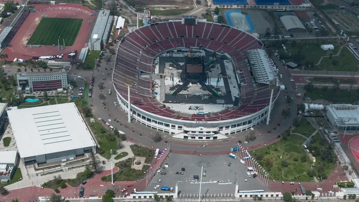 Reportan inundaciones en el Estadio Nacional.