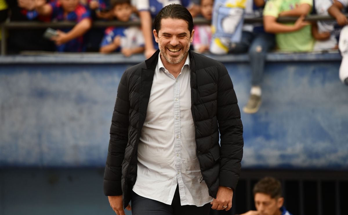 La estadística donde Fernando Gago supera a Gustavo Álvarez en U de Chile