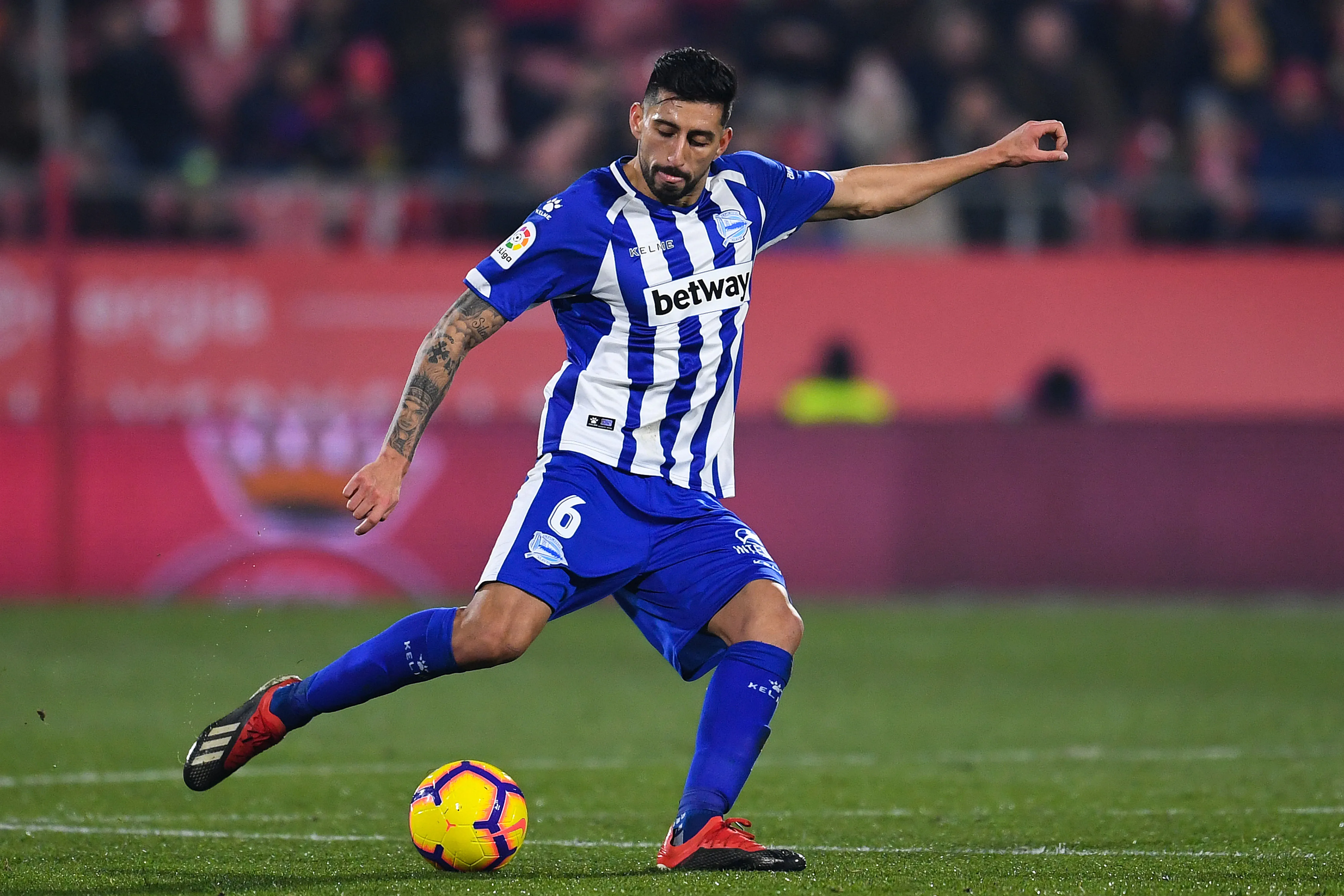 Guillermo Maripán jugó 48 partidos en dos campañas por el Deportivo Alavés. (David Ramos/Getty Images).