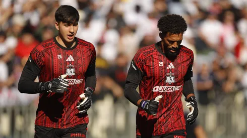 Gabriel Maureira y Vozinha luchan por los guantes de Colo Colo.