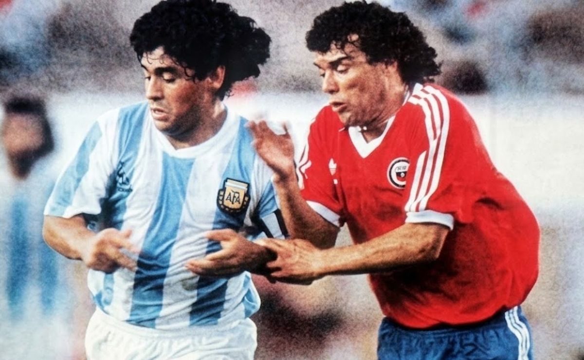 Informe Redgol: El chileno que borró a Maradona, se ganó su camiseta y sorprendió con su final