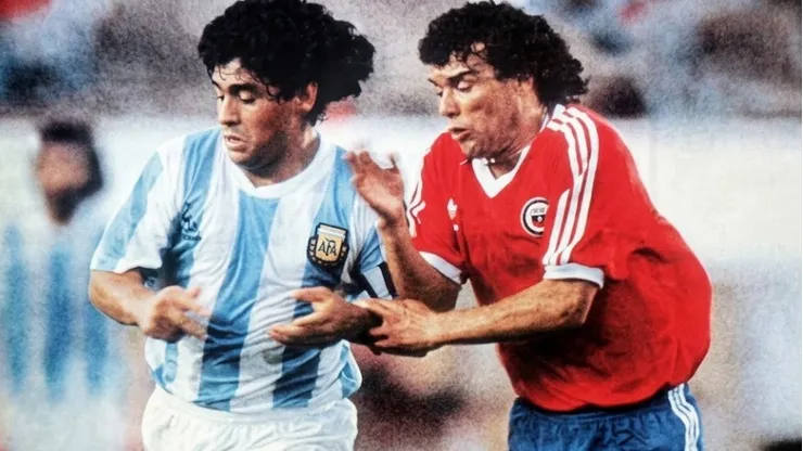 Puebla borró a Maradona y se llevó su camiseta como recuerdo de aquella histórica presentación