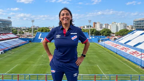 Paula Navarro se consagró campeona del Torneo de Apertura como DT de Nacional de Montevideo en el fútbol femenino charrúa, aunque en julio salió de ese club.