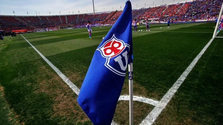 La opción de que la U cambie de nombre enoja a los hinchas azules.