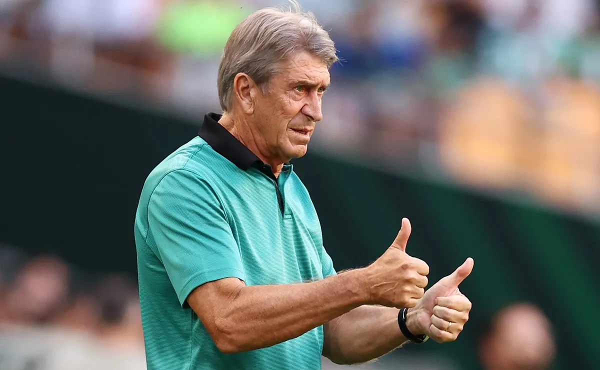 Caszely apoya a Manuel Pellegrini como DT de la selección chilena