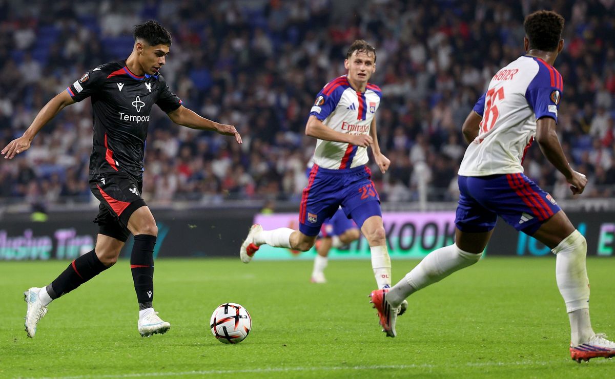 Darío Osorio vuelve a jugar en Crystal Palace e hinchas elogian su actuación en Europa League