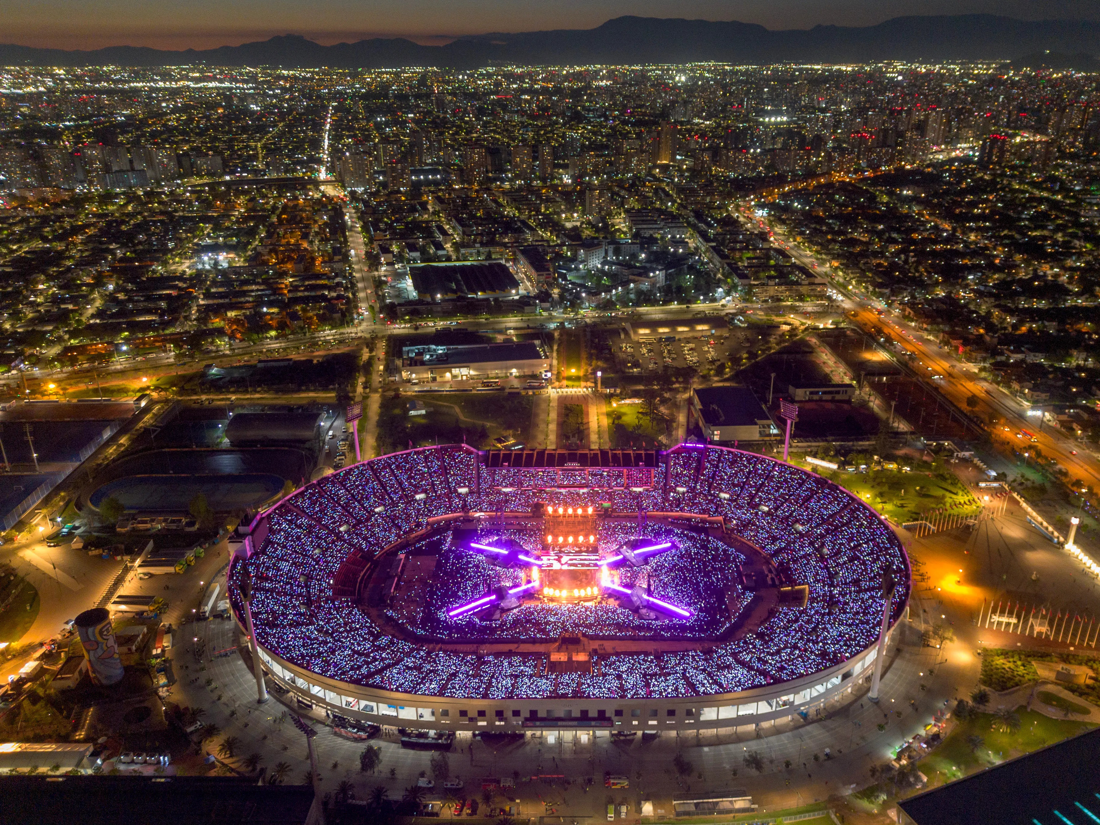 El Estadio Nacional se ha llenado por estos días con los conciertos de BTS. | Foto: Photosport.