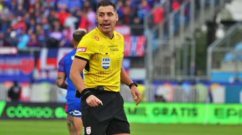 Cristián Garay dirigirá la semifinal de Copa Sudamericana en Uruguay.