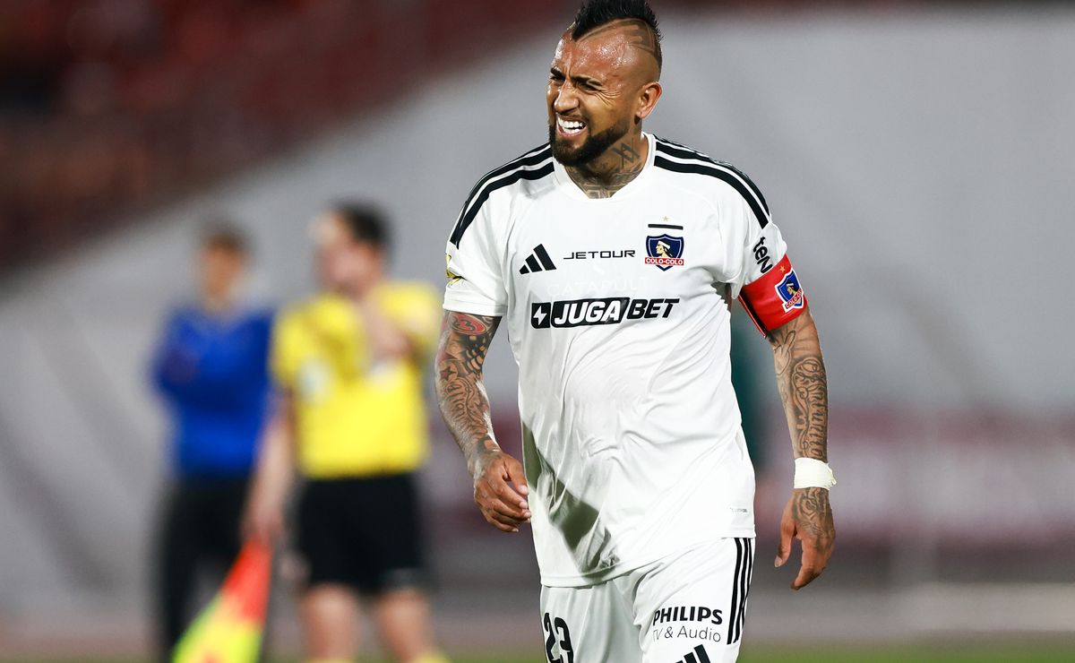 El quiebre de Aníbal Mosa con Arturo Vidal que lo aleja de la renovación de Colo Colo: “Está caliente”