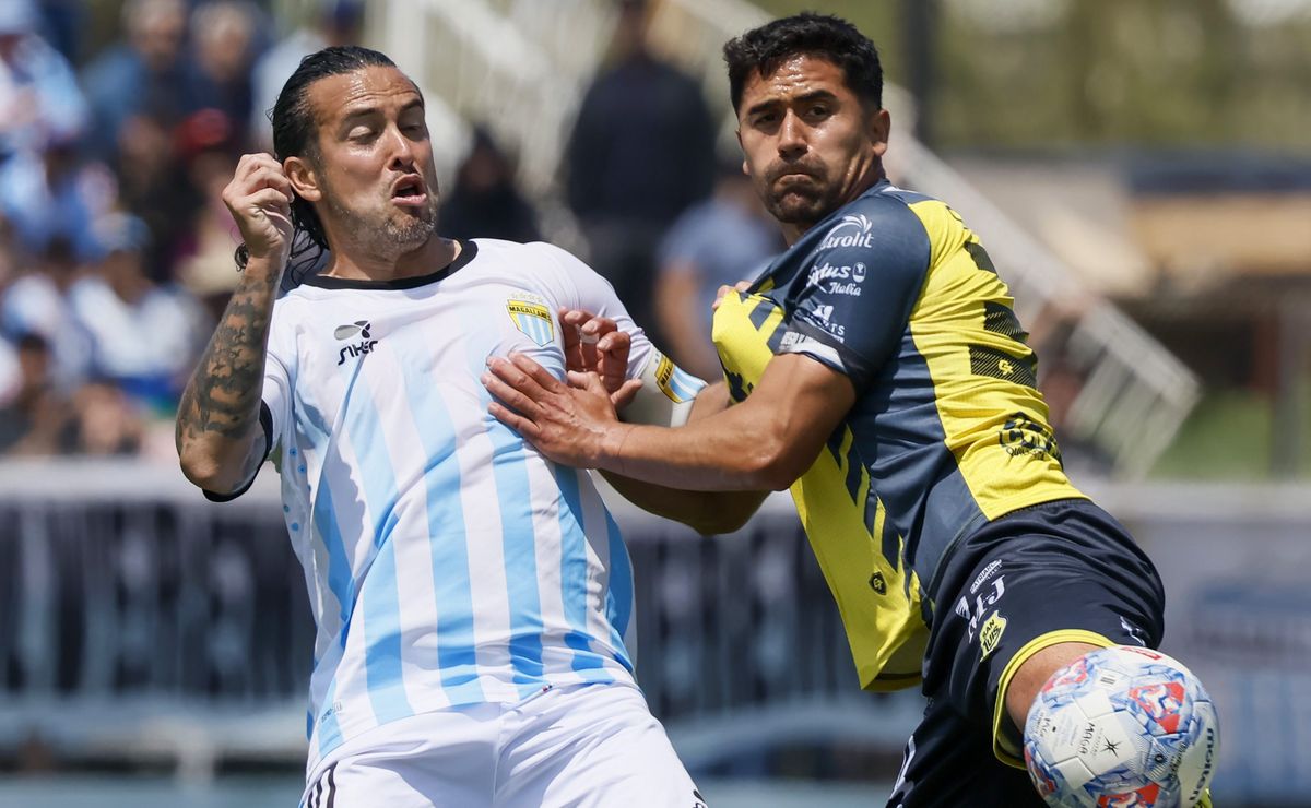 Tabla: San Luis le gana con un polémico penal a Magallanes y acaricia el título en la Primera B