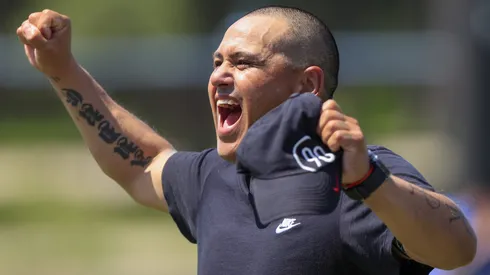 Humberto Suazo celebró el triunfo de San Luis.